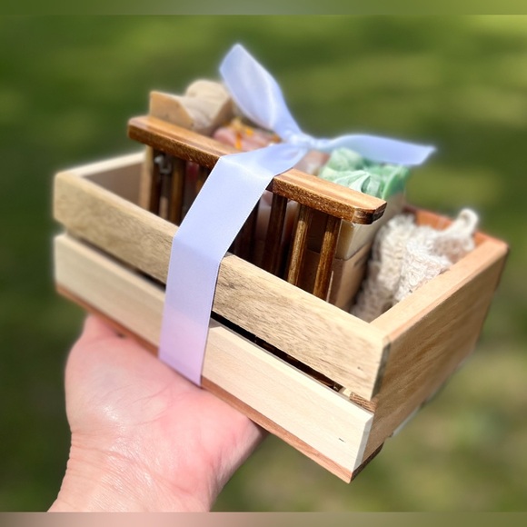 Handcrafted Custom Gift Sets, Handcrafted by me 💕
Mother’s Day - Picture 3 of 4